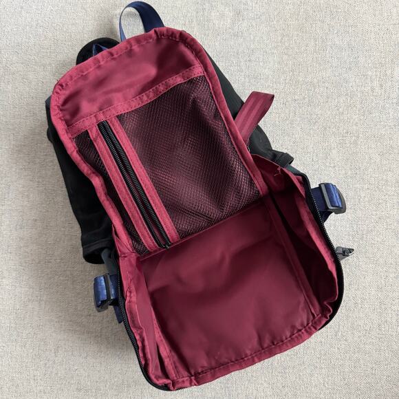 Disney Marvel Avengers 60th Anniversary Sling Bag Backpack - Picture 9 of 11